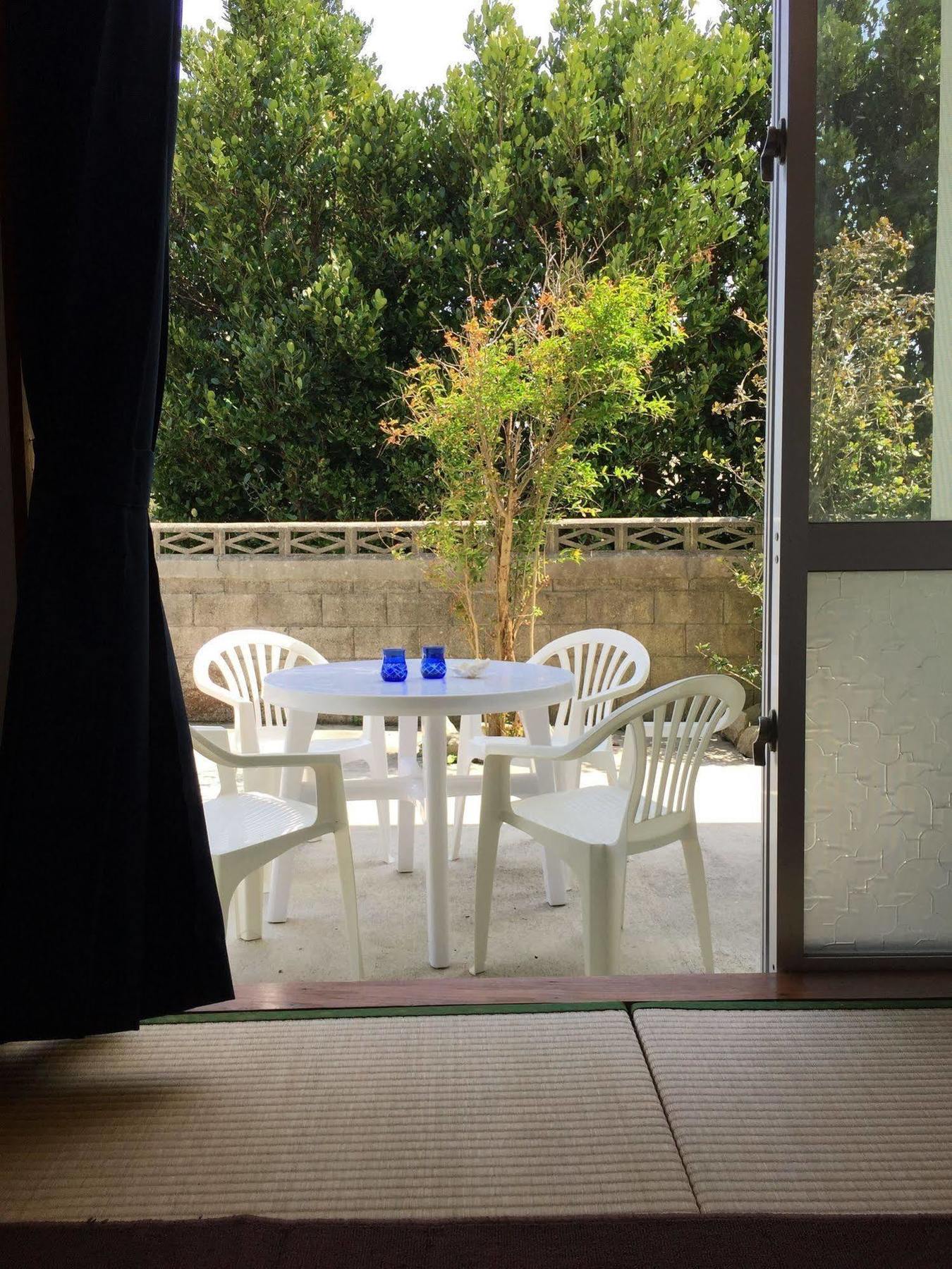 Guesthouse Seagull Village Motobu Exterior foto