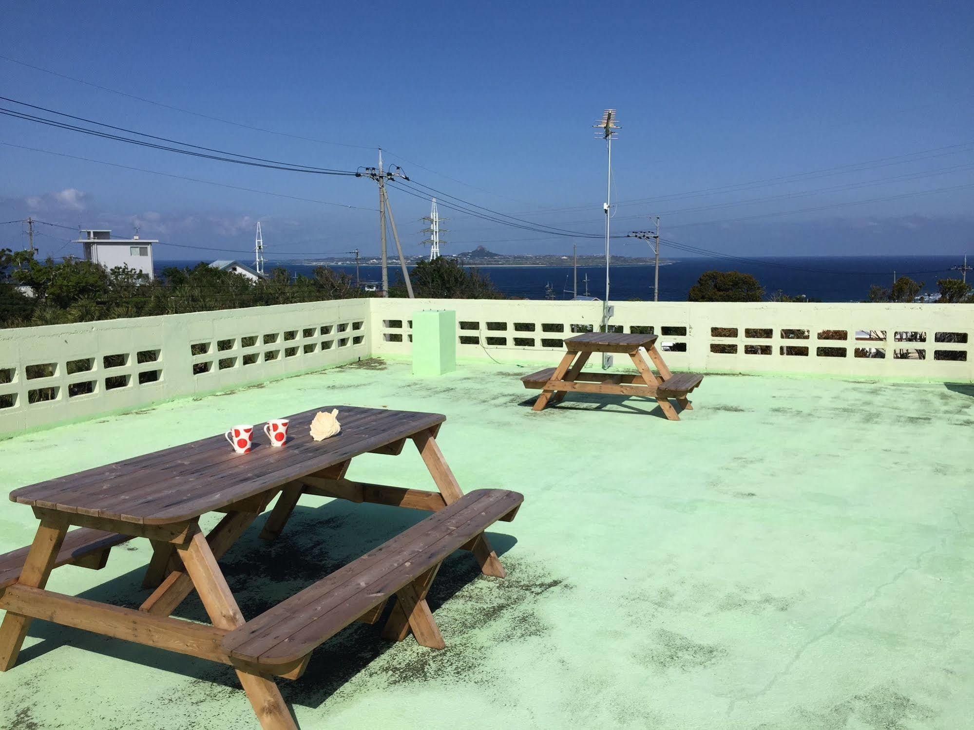 Guesthouse Seagull Village Motobu Exterior foto